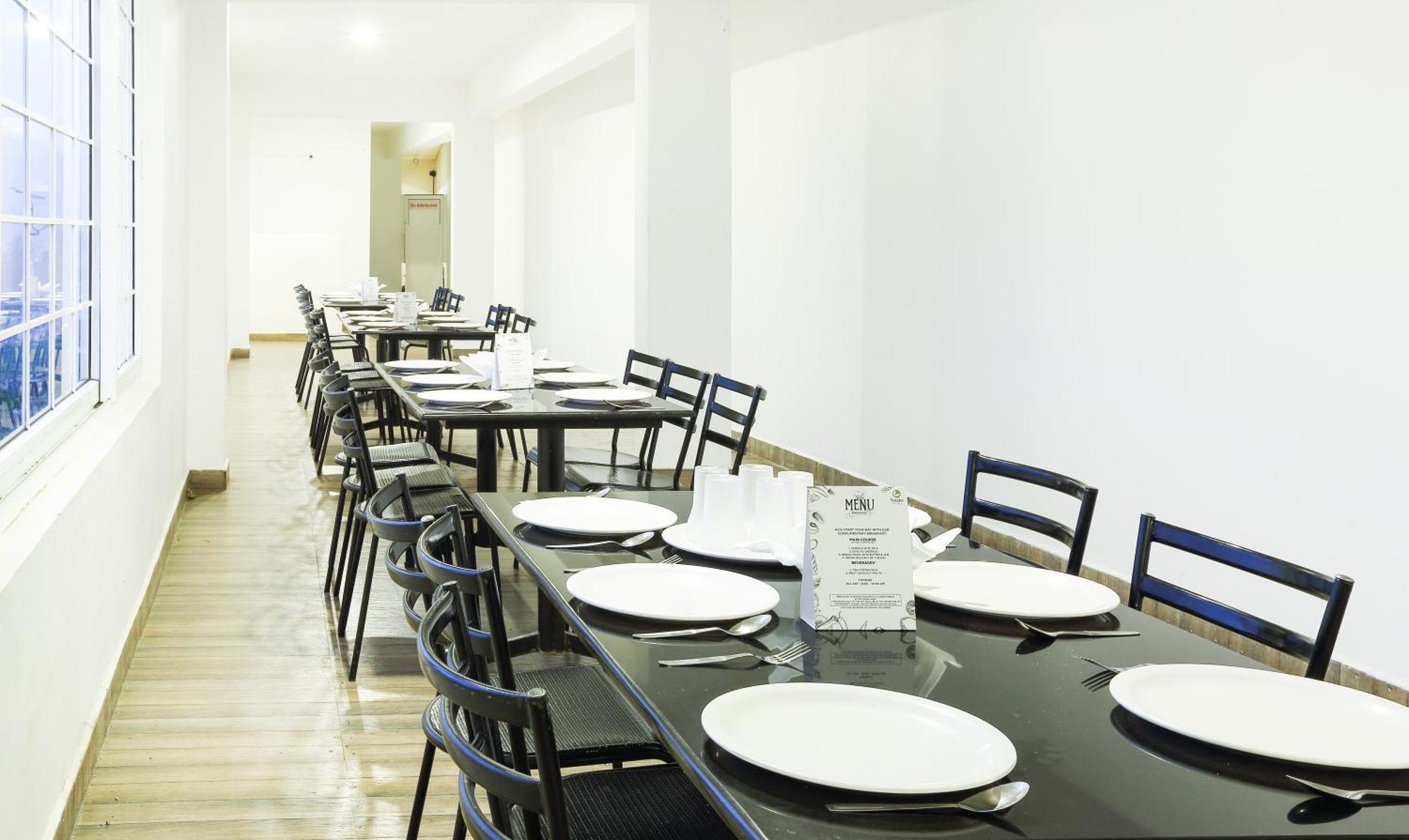 Treebo Skydale Inn & Suites With Mountain View أوتي المظهر الخارجي الصورة