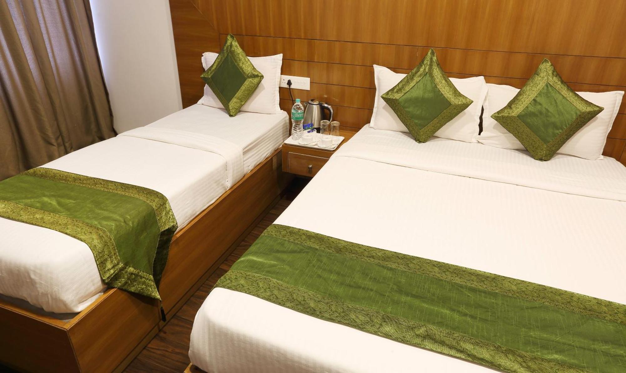 Treebo Skydale Inn & Suites With Mountain View أوتي المظهر الخارجي الصورة